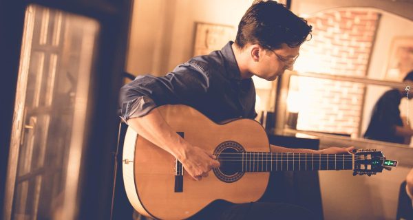 ΔΗΜΗΤΡΗΣ ΜΠΑΚΟΥΛΗΣ Τετάρτη19 Νοεμβρίου Σταυρός του Νότου Club